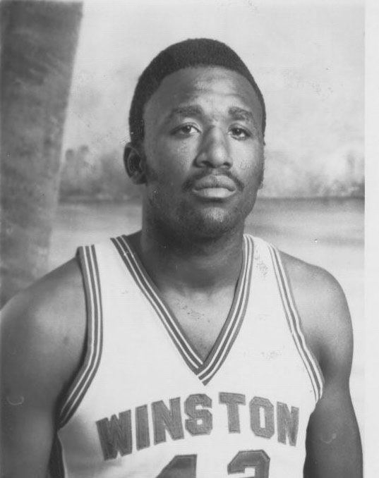 00 CARLOS TERRY 1976-77